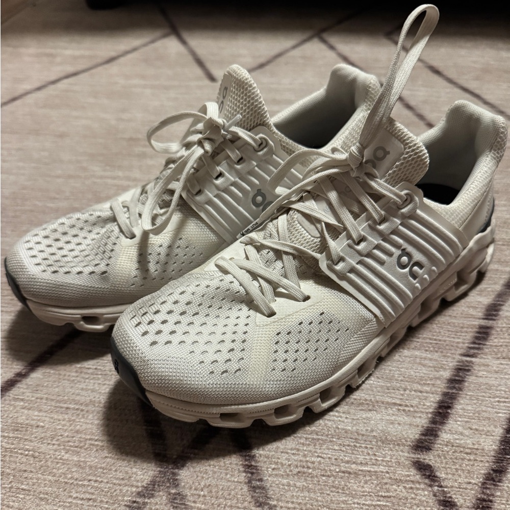 On CloudSwift Sneaker